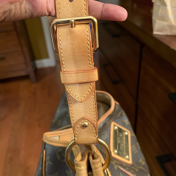 Authentic Louis Vuitton Monogram Galleria PM - Picture 12 of 16